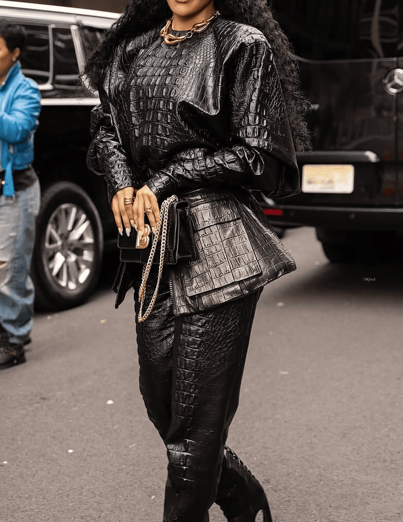 Crocodile-patterned leather 2pc set